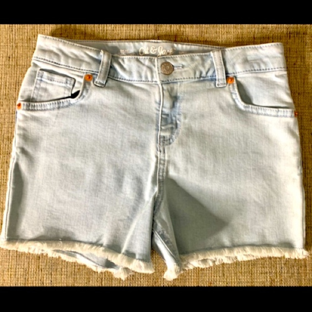 GREAT CONDITION - Cat & Jack Denim Shorts in Light Blue, Size Large (10-12)